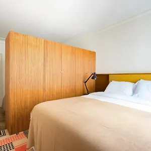 Pied A Terre Palestro Paris